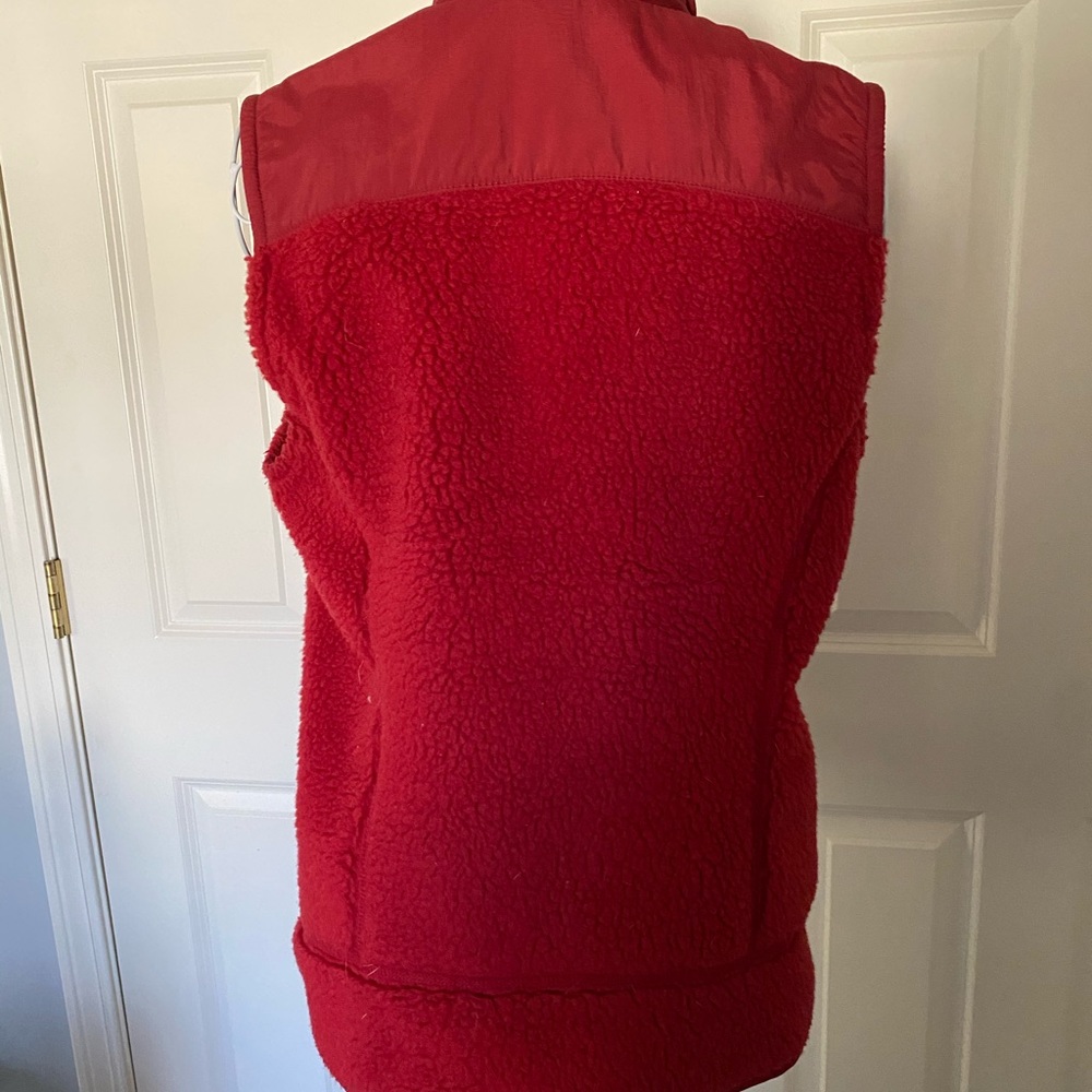Patagonia Red Sherpa Vest size M - Picture 2 of 3